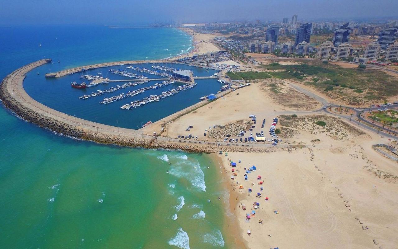 Ashdod City Center 2-Rooms Apartment, 15Min Walk To The Beach Kültér fotó